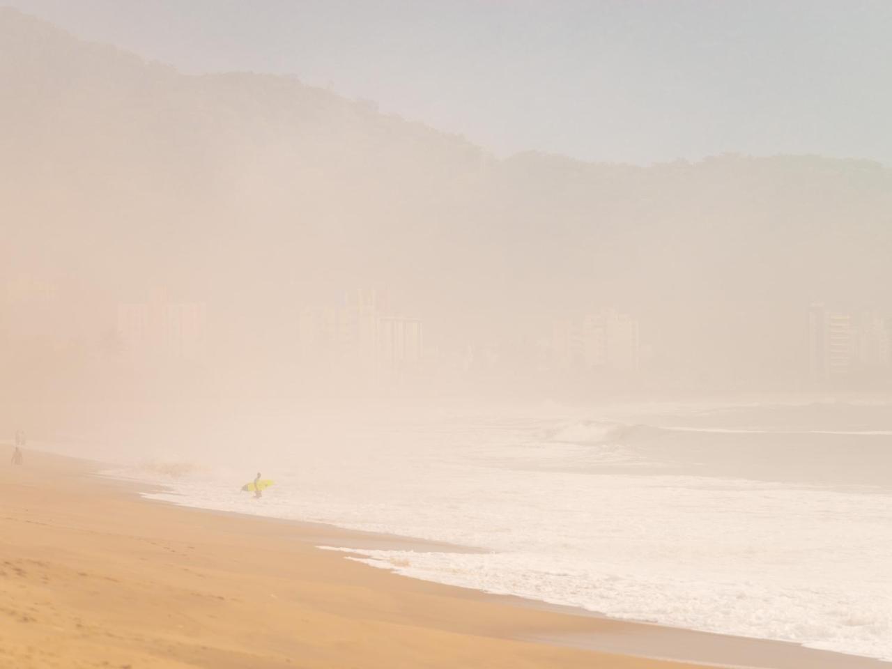 Pousada Pe Na Areia Caraguatatuba Ngoại thất bức ảnh