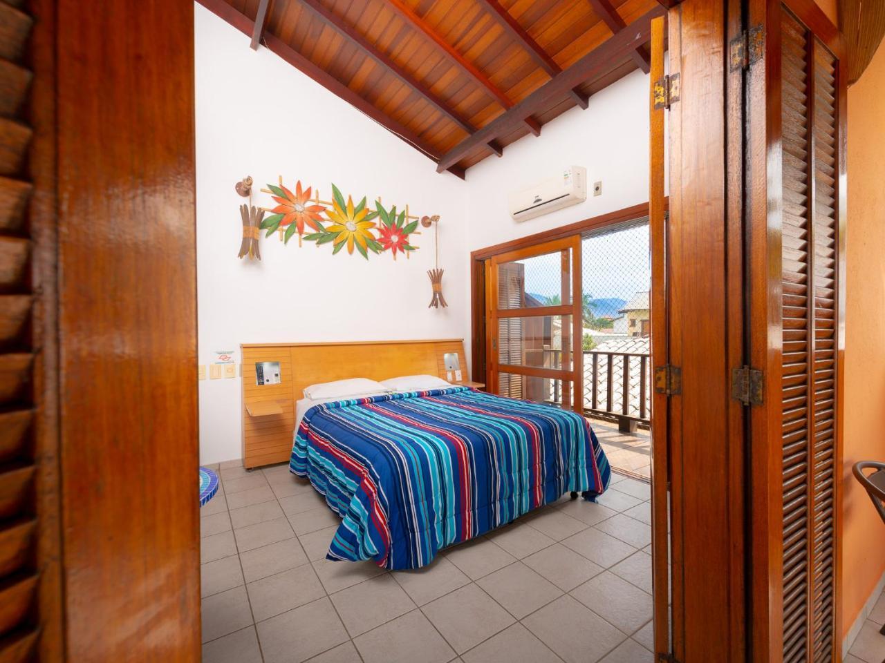 Pousada Pe Na Areia Caraguatatuba Ngoại thất bức ảnh